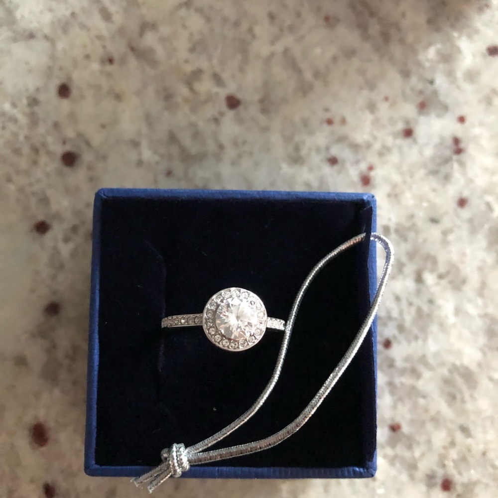 Swarovski silver ring size 7